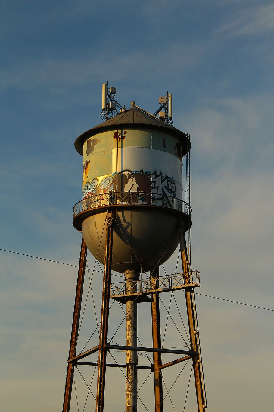 water tower, tower, urban, historic, metal, landmark, vintage, steel, old, sky