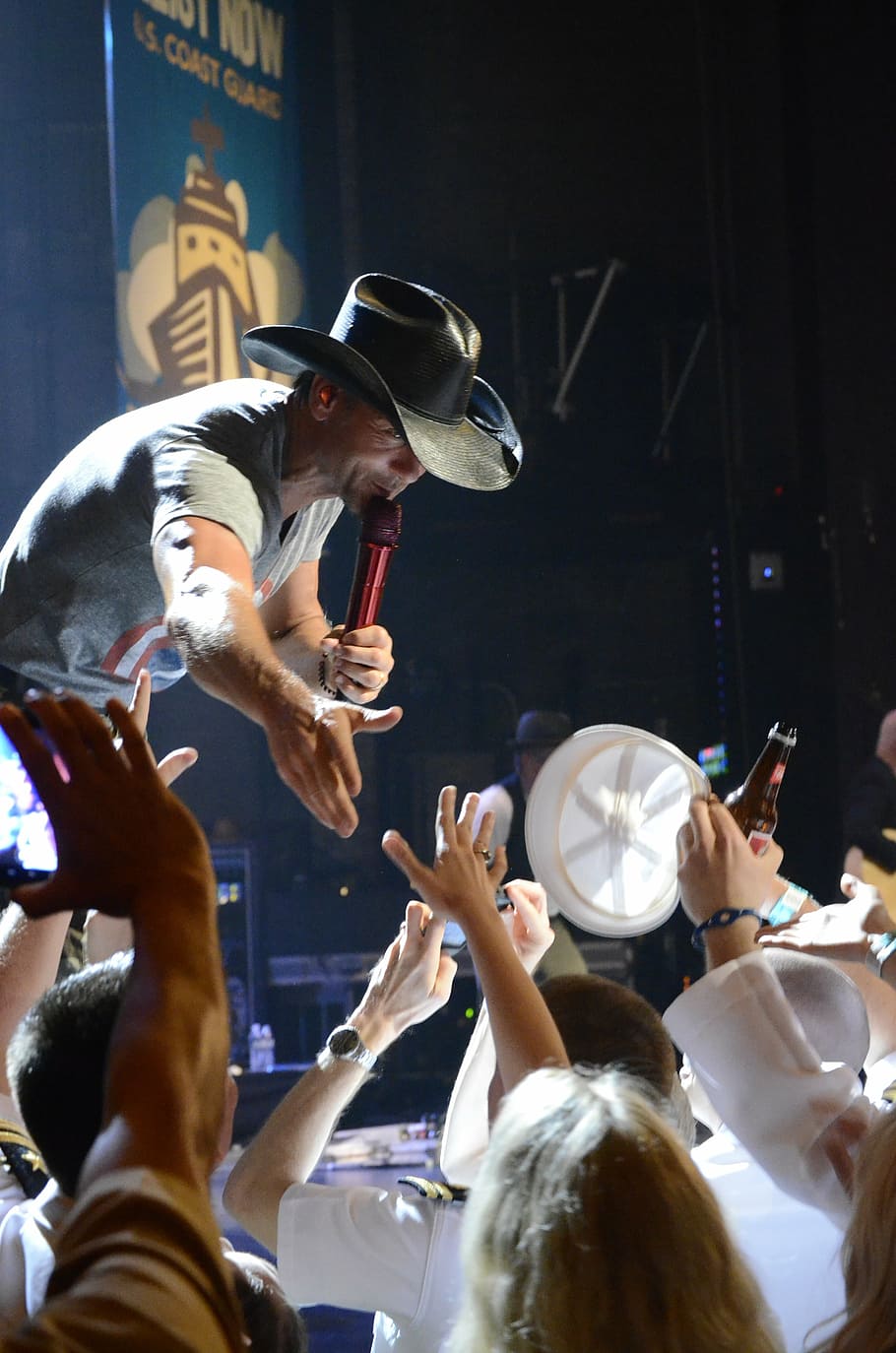 man, performing, stage, front, crowd, tim mcgraw, singer, country, music, star