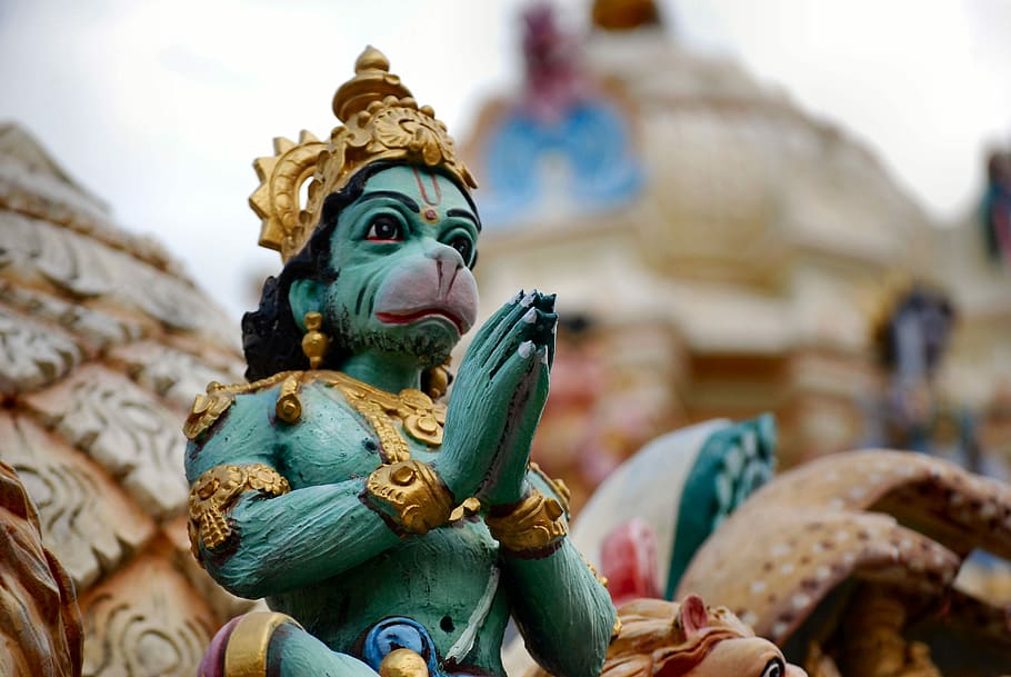 selective, focus photography, lord hanuman figurine, outdoors, religion, hinduism, monkey god, hanuman, statue, sculpture