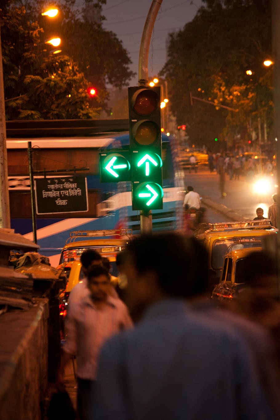 traffic lights, green, signal, walk, india, crowded, night, pedestrians, illuminated, city