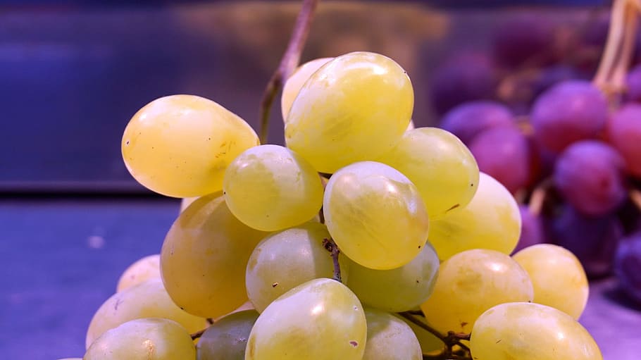 grape, muscatel, cluster, white grape, red grape, market, fruit stand, food and drink, food, fruit