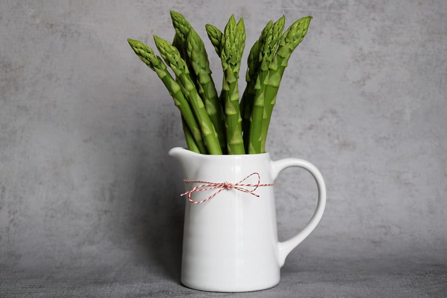 asparagus, vegetables, green, food, asparagus time, eat, meal, vitamins, spring, delicious