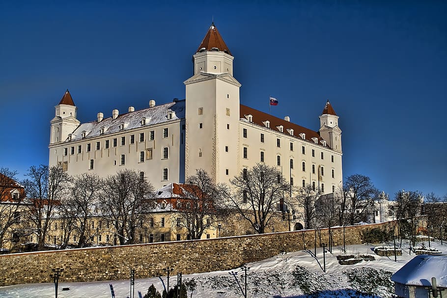 bratislava, slovakia, ibukota, kastil, musim dingin, eksterior bangunan, arsitektur, bangunan, struktur buatan, salju