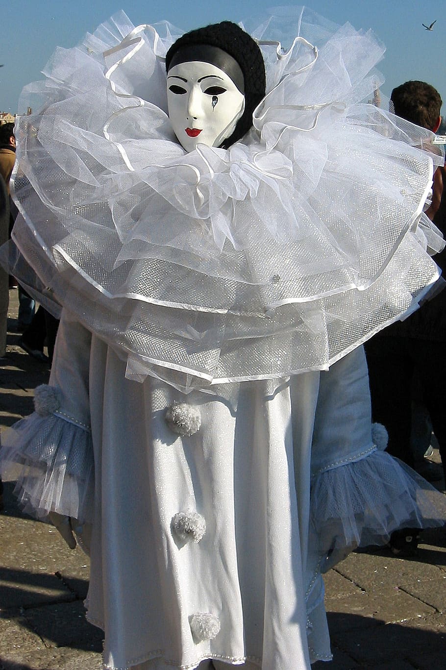 karnaval venesia, karnaval, venesia, topeng, italia, penyamaran, pierrot, warna putih, wanita, representasi manusia