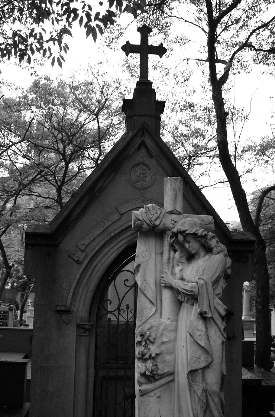 cemetery, tomb art, sculptures, architecture, gothic, funeral, tombs, mausoleum, graves, church