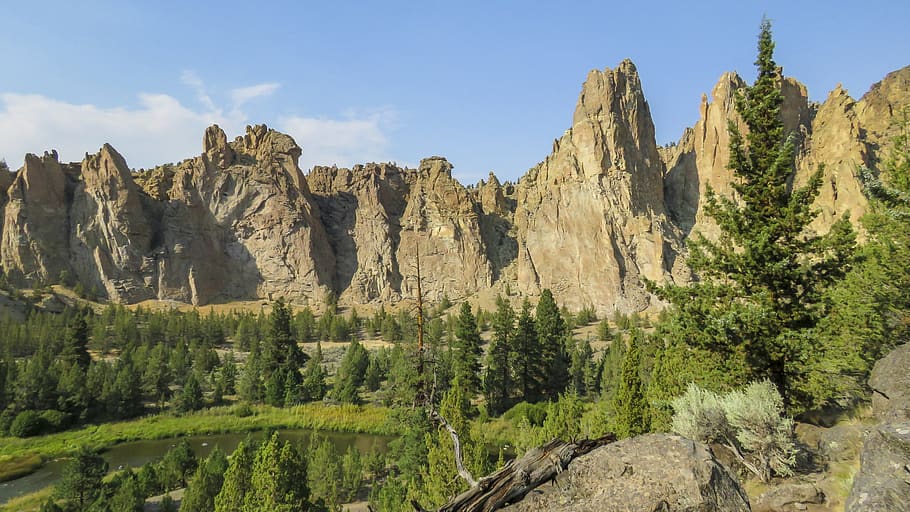 smith rock state park, oregon, nature, scenery, landscape, wilderness, mountains, woods, panorama, river
