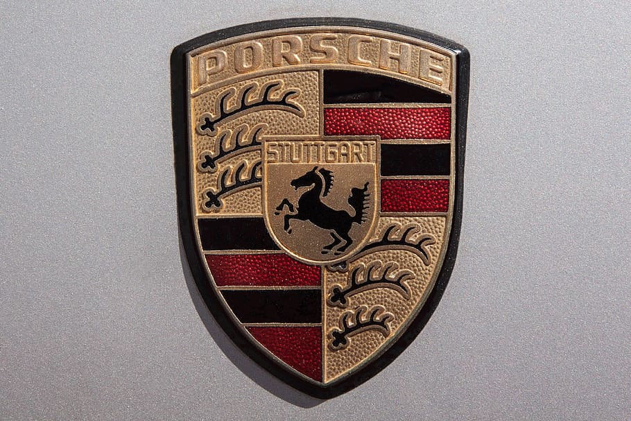 porsche emblem, close-up photo, coat of arms, signet, logo, brand, porsche, porsche ag, stuttgart-zuffenhausen, automobile manufacturers