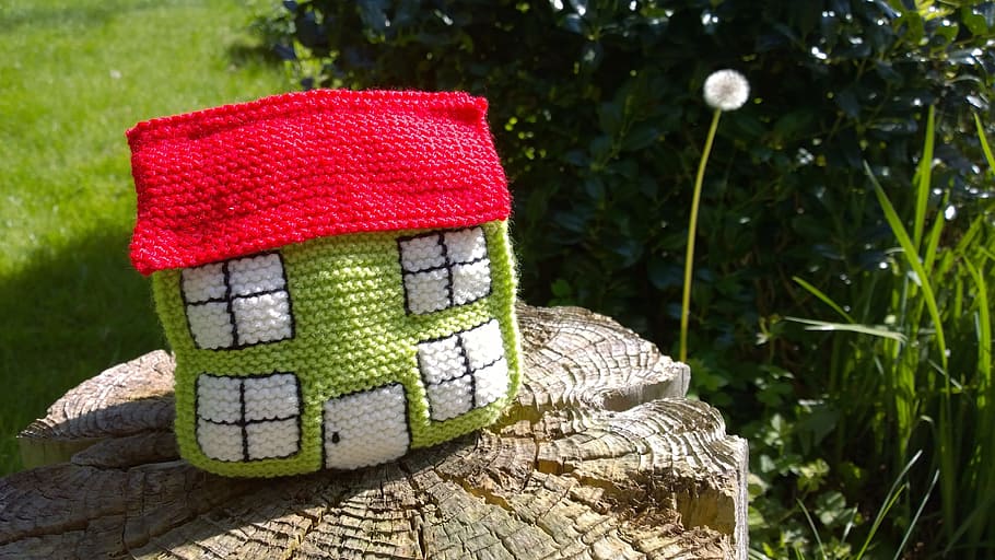 green, red, knit, miniature, house, brown, wood slab, plants, daytime, home