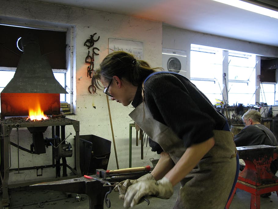 forge, forging class, hobby, real people, one person, indoors, working, concentration, heat - temperature, occupation