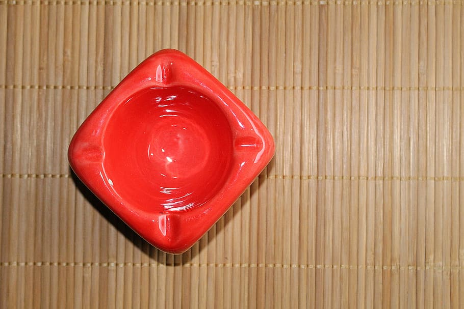 ashtray, red, form, close-up, indoors, directly above, still life, bamboo - material, container, wood - material