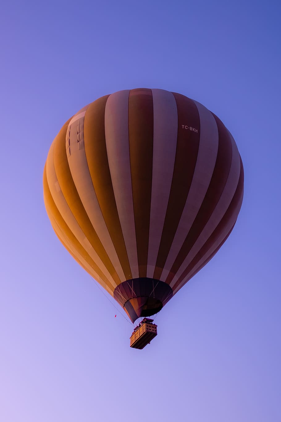 hot air balloon, dawn, sunrise, cappadocia, balloon, minimalism, air vehicle, blue, sky, transportation