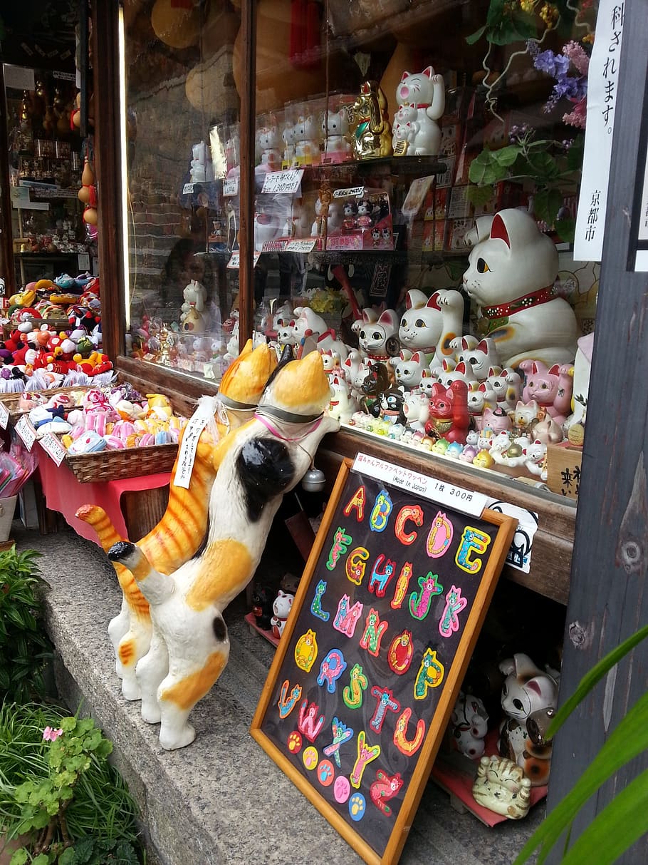 gatos, figuritas de gatos, artículos decorativos, animales, ninguna persona, animal, juguete, representación, venta minorista, variación