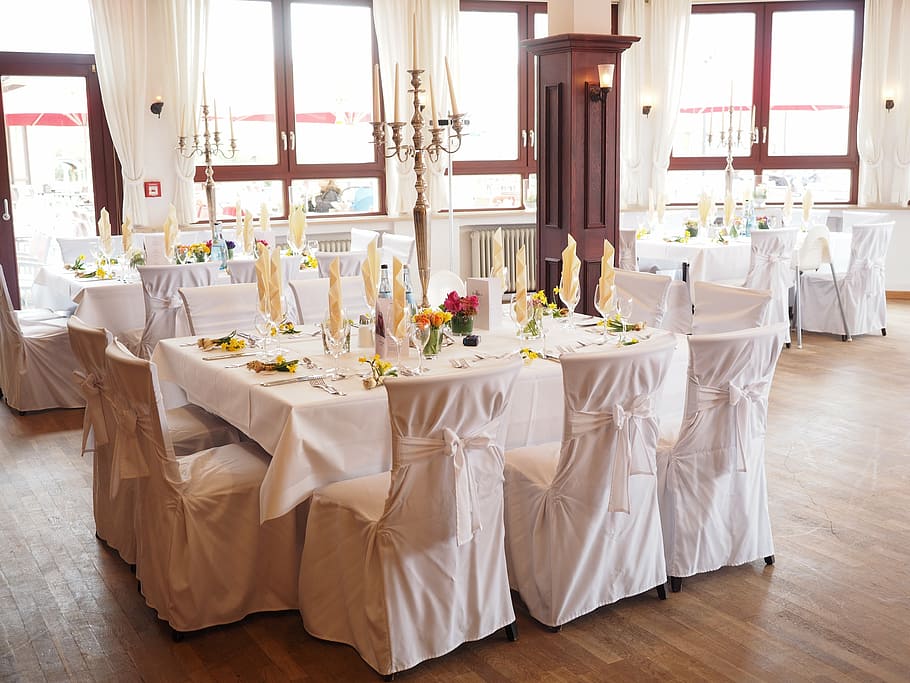 長方形, 白, テーブル, 椅子, 床, 結婚式のテーブル, 社交室, ホール, 結婚式の装飾, 結婚式