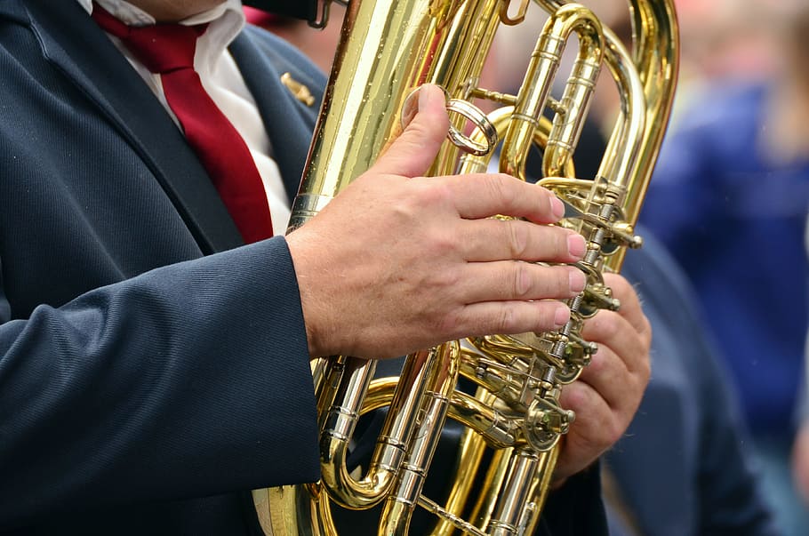 Mãos, Instrumento musical, Tuba, banda de metais, instrumento de sopro, sopradores, tradicionalmente, banda de música, metais, música