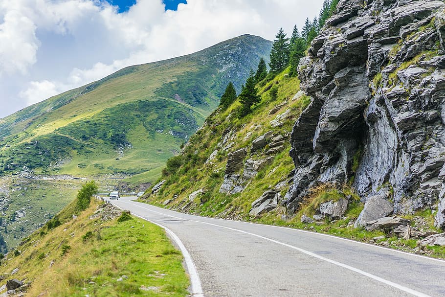 longo, estrada, ao longo, montanhas romenas, longo caminho, romeno, montanhas, rochas, carros, zona rural