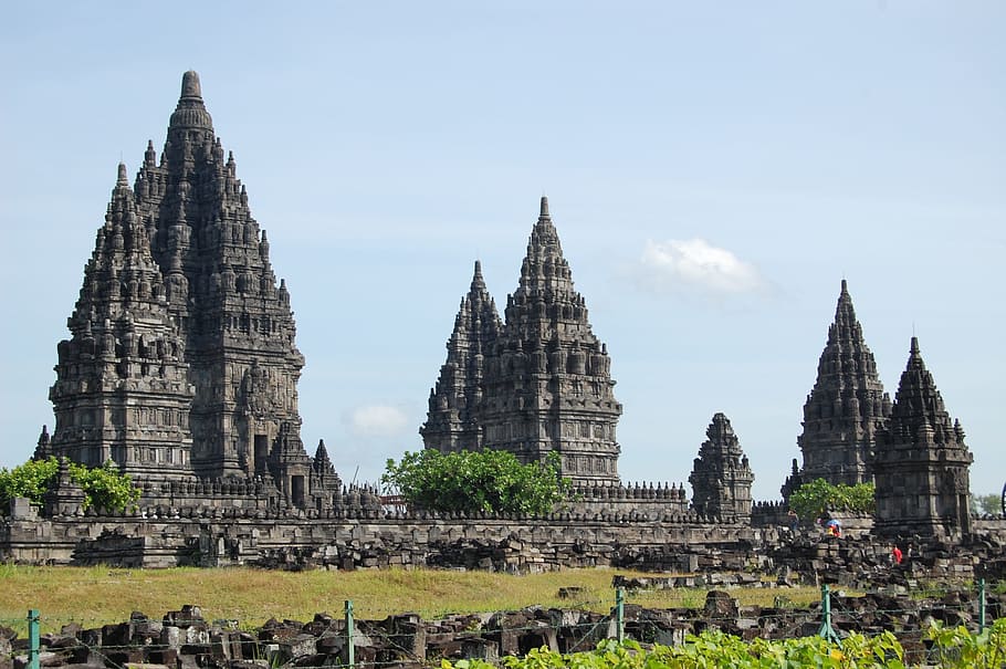 fotografia de paisagem, três, preto, templos, templo, candi prambanan, candi rara jonggrang, templo hindu, java, indonésia