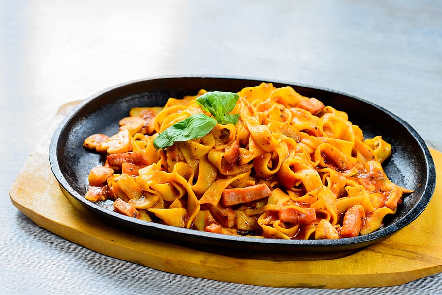 Pasta, Italian Food, Tasty, Tomato, restaurant, plate, gourmet, menu, eat, delicious