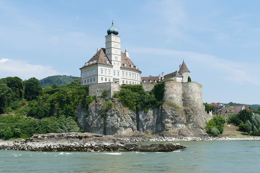 Wachau, Austria, Baja Austria, valle del Danubio, castillo, paisaje del río, Danubio, crucero por el río, roca, pared