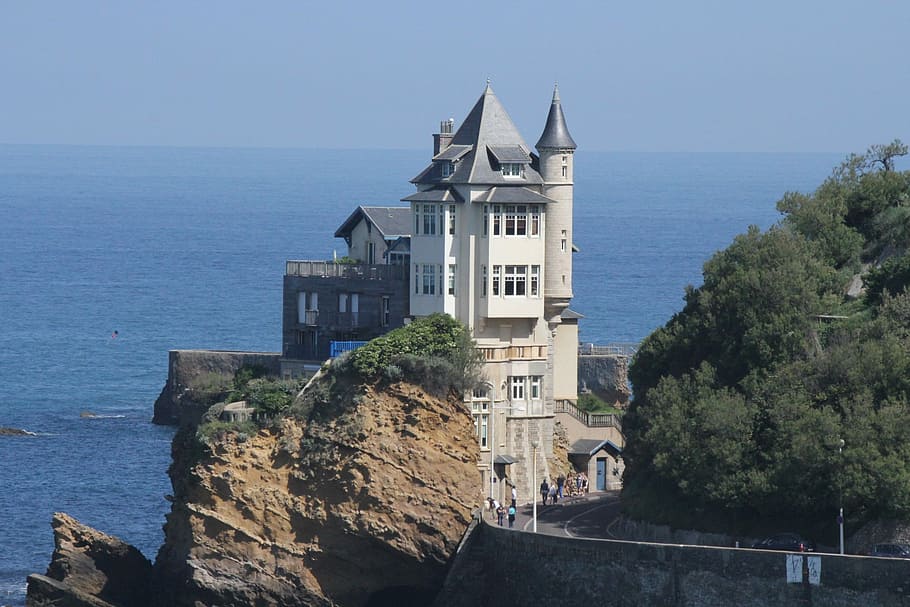 branco, cinza, concreto, construção, montanha, dia, biarritz, arquitetura, villa belza, país basco