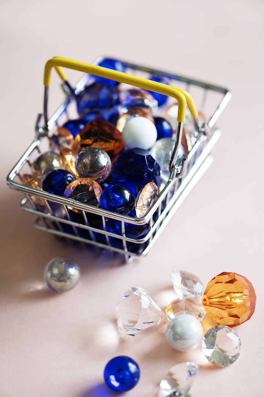 gift, decoration, accessories, accessory, assortment, background, ball, balls, basket, bead