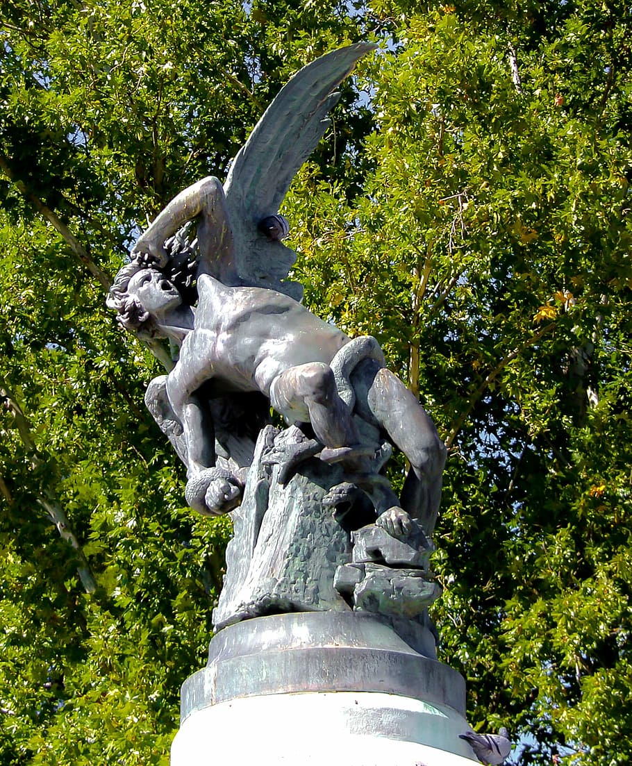 escultura, ángel caído, lucifer, 666, parque, paloma, demonio, árboles, plaza, retiro
