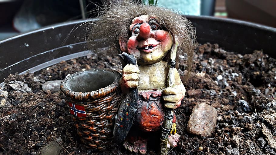 krasnal, gnome, troll, the figurine, ornament, decoration, little man, dwarf, horror, dirt