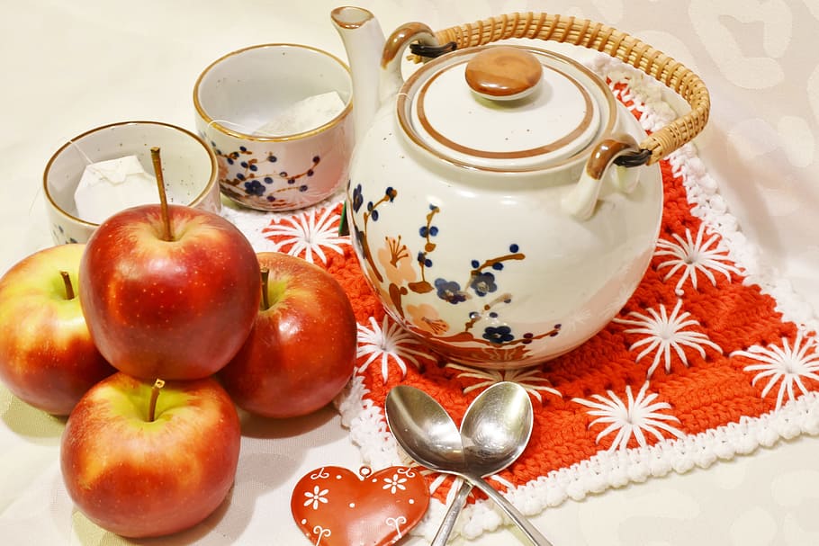 세, honeycrisp 사과, 옆에, 화이트, 꽃 무늬의, 주전자, 컵, 티, 냄비, 사과