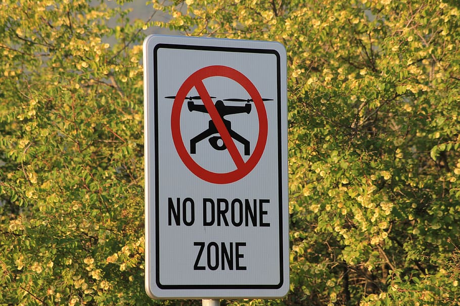 drone, quadracopter, flying, sign, ban, ban flights, ban drones, airport, pointer, propeller