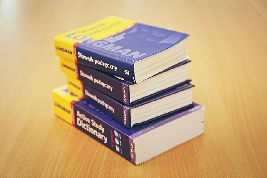 foto, quatro, dicionário, mesa, azul, amarelo, Longman, livros, leitura, estudo