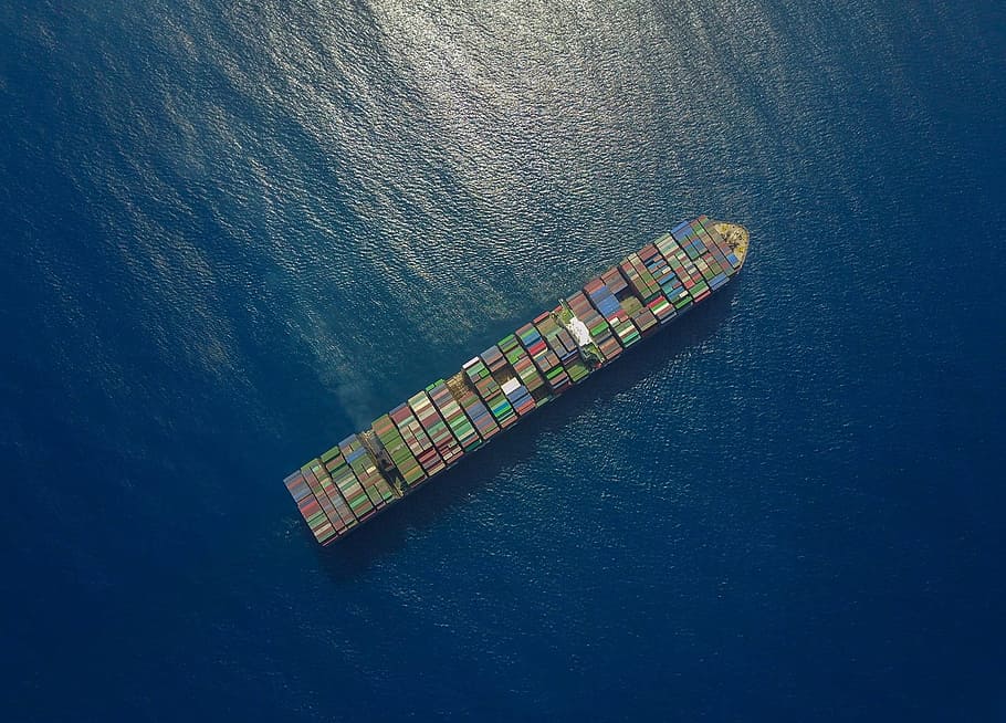 atas, melihat, mengirim, memuat, pengiriman, kontainer, laut, siang hari, kapal kontainer, drone