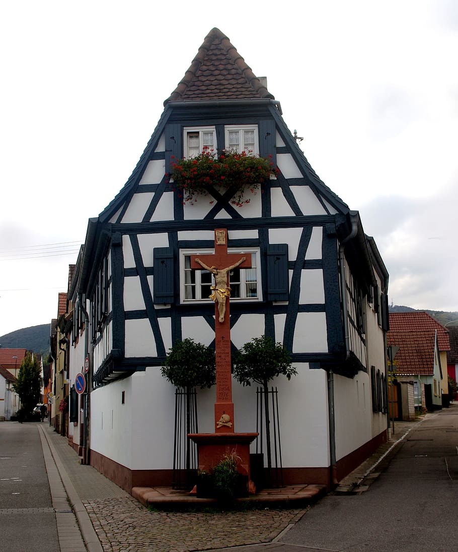 home, truss, old town, building, facade, bar, window, german, cross, monument