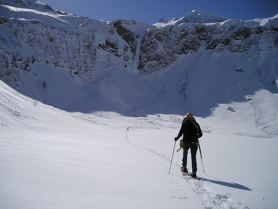 man, walking, middle, snow, snow shoes, hiking, snowshoeing, alpinism, bergsport, alpine
