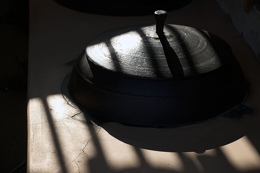 yes me to, classic, antique, old antique, light, sunshine, shadow, shade, cooker, iron