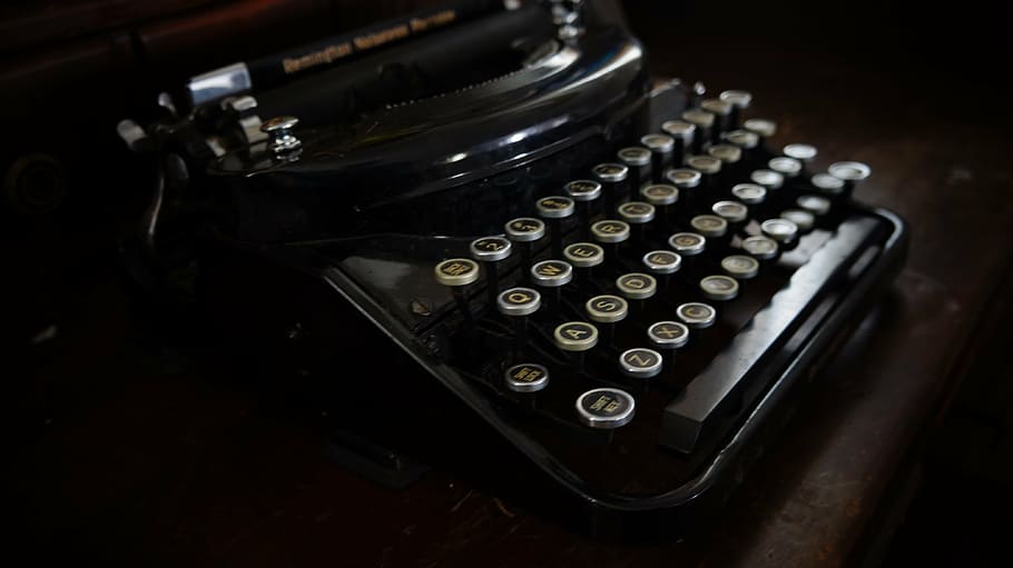 preto, branco, máquina de escrever, máquina de escrever antiga, antigo, retrô, vintage, teclado, chaves, cor preta