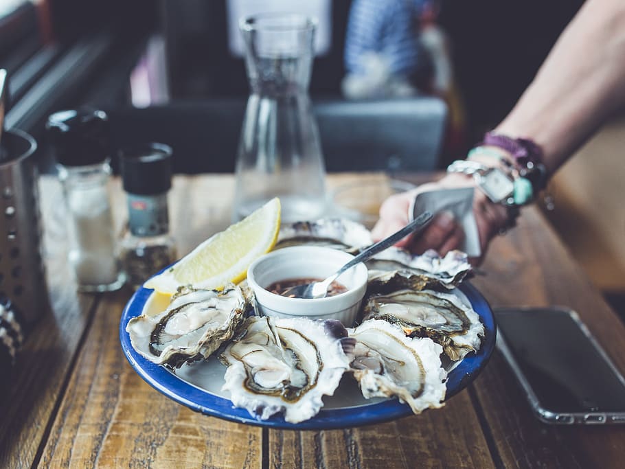 plate of oysters, delicious, food, fresh, grow, luxury, oysters, party, plate, raw
