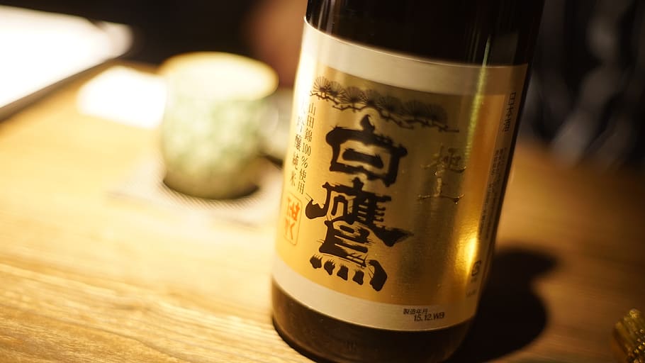 sake, cocina japonesa y el viento, beber, refresco, cerveza, alcohol, comida y bebida, cerveza - alcohol, mesa, texto