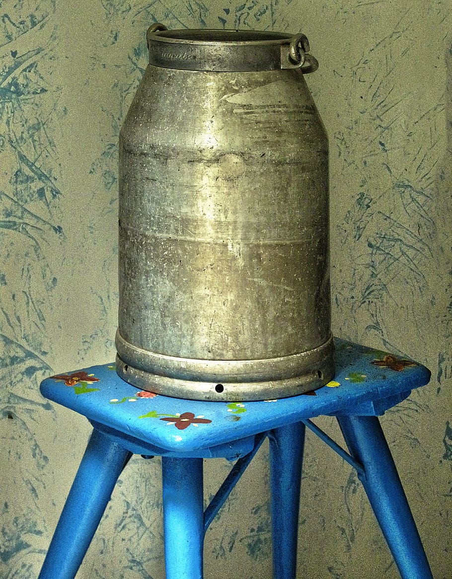 milk can, milking stool, pot, stool, metal, historically, vintage, nostalgic, agriculture, vessel