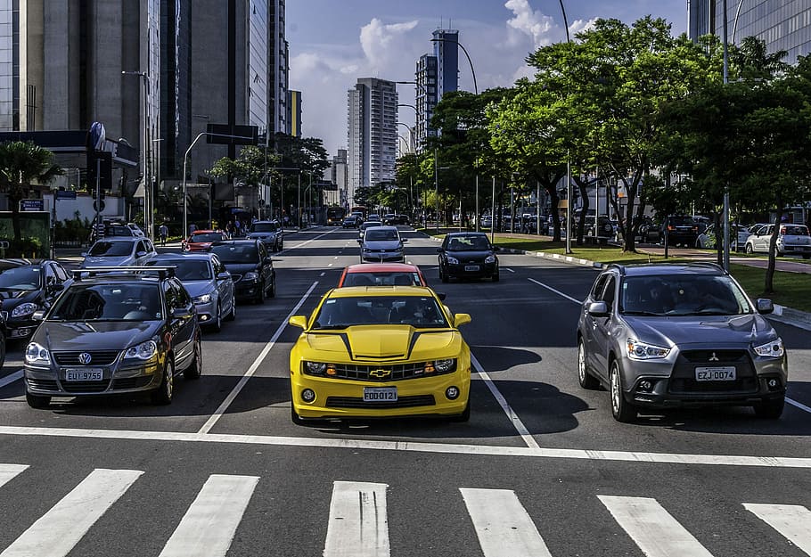 Avenida Brigadeiro Faria Lima, São Paulo, Brasil, Avenida Brigadeiro Fara Lima, carros, cidade, foto, domínio público, rua, torres