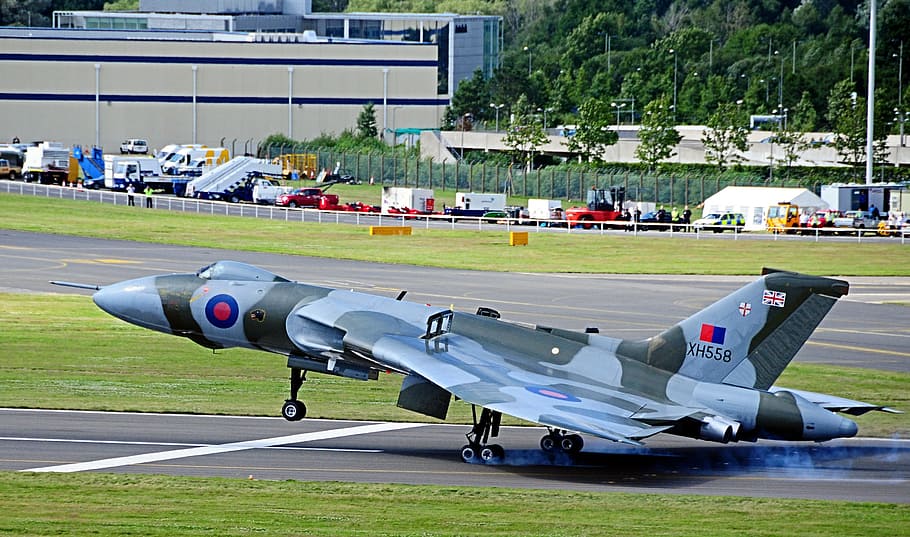 gray, black, camouflage plane, daytime, vulcan, bomber, farnborough air show, united kingdom, plane, airplane