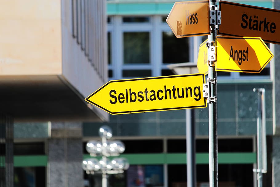 bayreuth, street sign, self-esteem, billboard, strength, symbol, bavaria, direction, yellow, communication