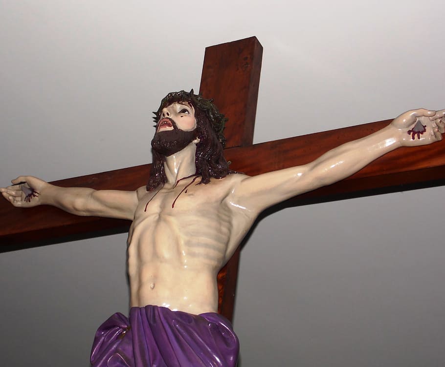 cruz, jesus christ, crucifixion, catholic church, young adult, indoors, one person, art and craft, front view, women