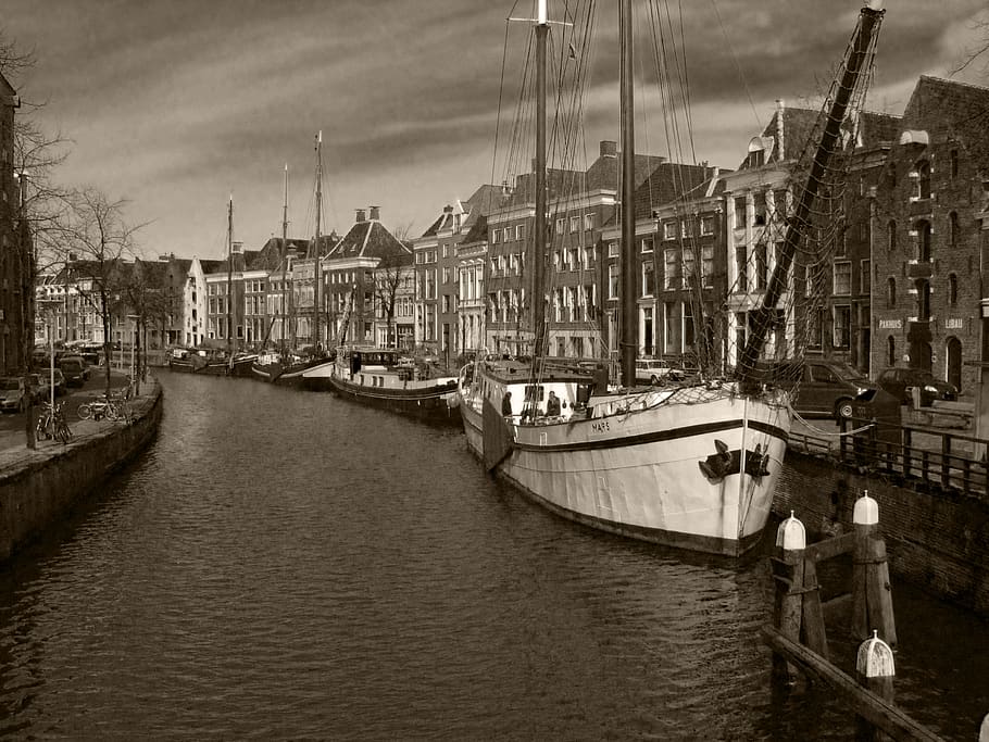 Holanda, cidade, vila, edifícios, arquitetura, veleiros, rio, água, embarcação náutica, transporte