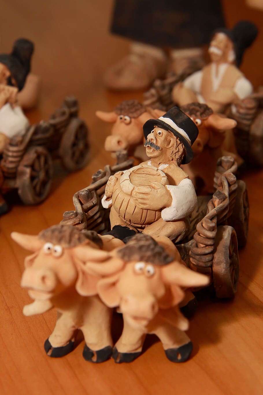 ルーマニアの民俗, 粘土, ルーマニア語, 民俗, ルーマニアの伝統的な男, 去勢牛のカート, 置物, おもちゃ, 文化, 人形