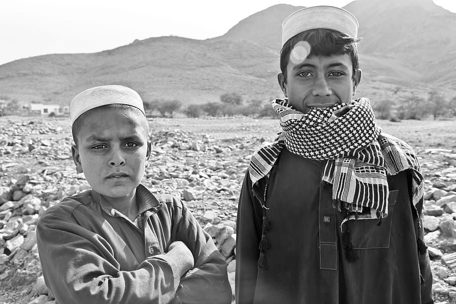 Anak laki-laki, Afghan, Potret, Orang, anak-anak, bahagia, tertawa, kuat, kritis, hitam dan putih