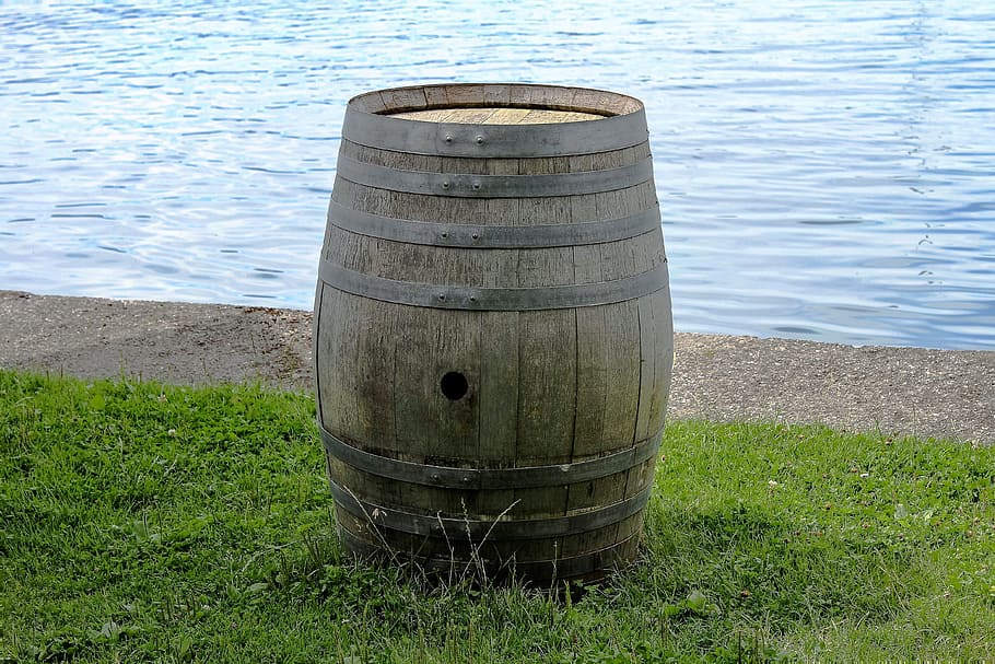 barrel, wine barrel, wooden barrels, beer keg, nature, water, lake, old barrel, meadow, barrel for beer