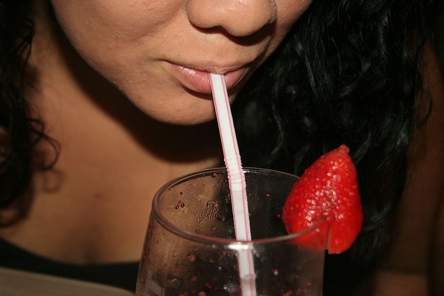 bebe, woman, snack, straw, drinking straw, one person, food and drink, drink, refreshment, women