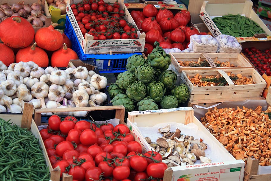 display, vegetables, spices, market, food, tomatoes, paprika, eggplant, healthy, nutrition