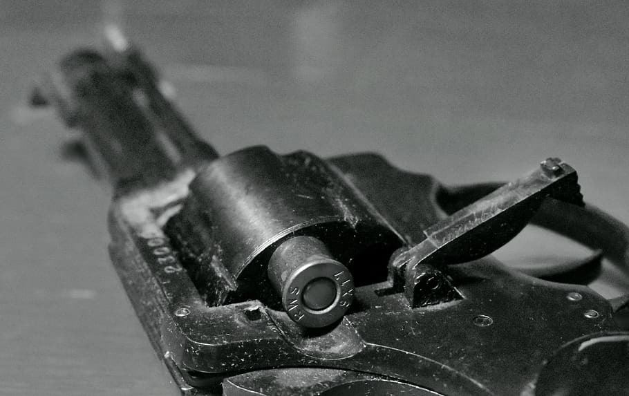revolver, weapon, cartridge, protection, balls, vintage, close-up, indoors, metal, focus on foreground