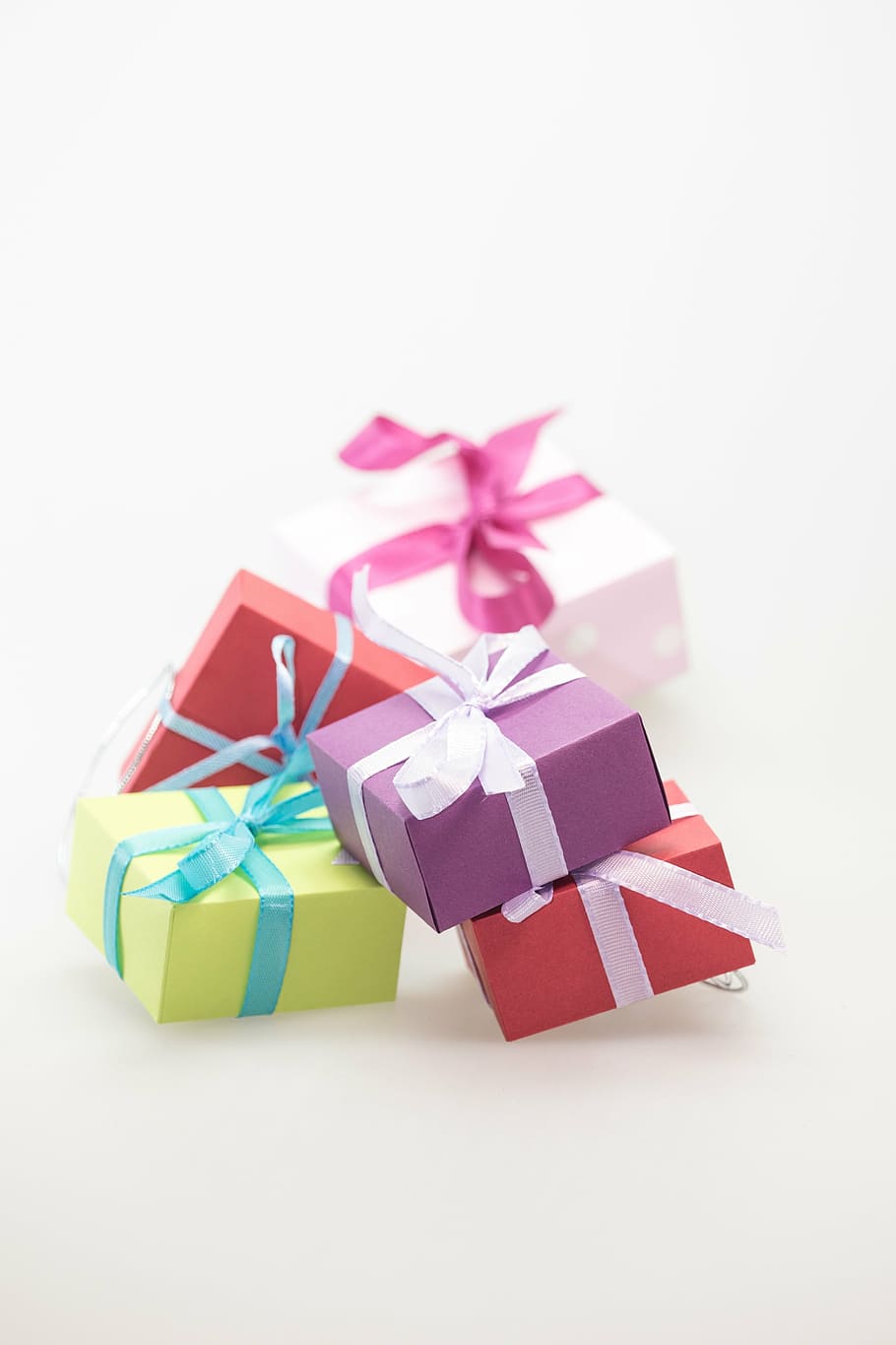 five, assorted-color gift boxes, surprise, gifts, packages, made, loop, packet loop, christmas, christmas decoration