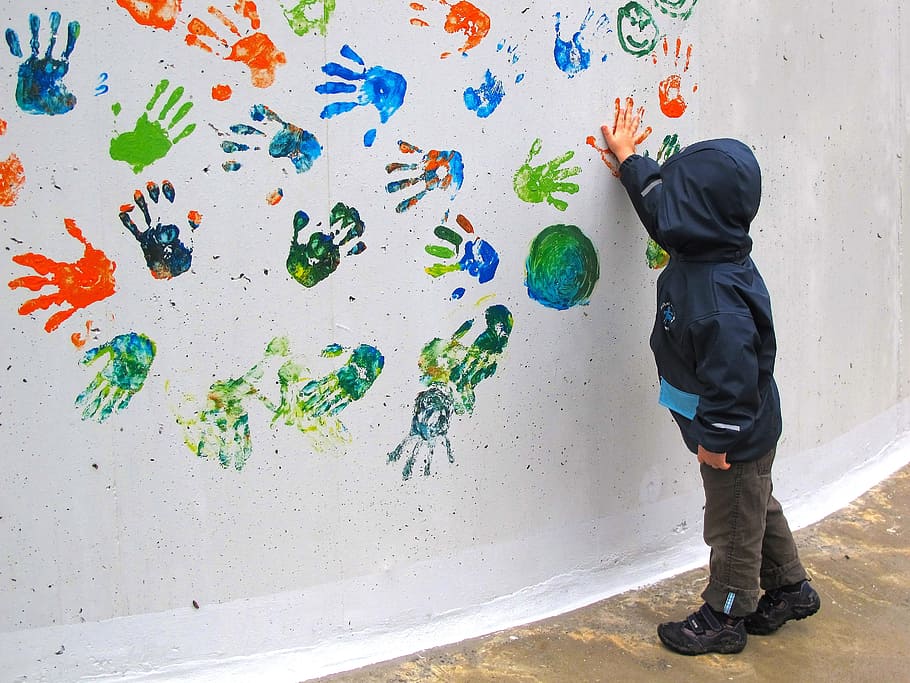 child, standing, wall, touching, Hand, Children'S, Hands, Colorful, children's hands, finger